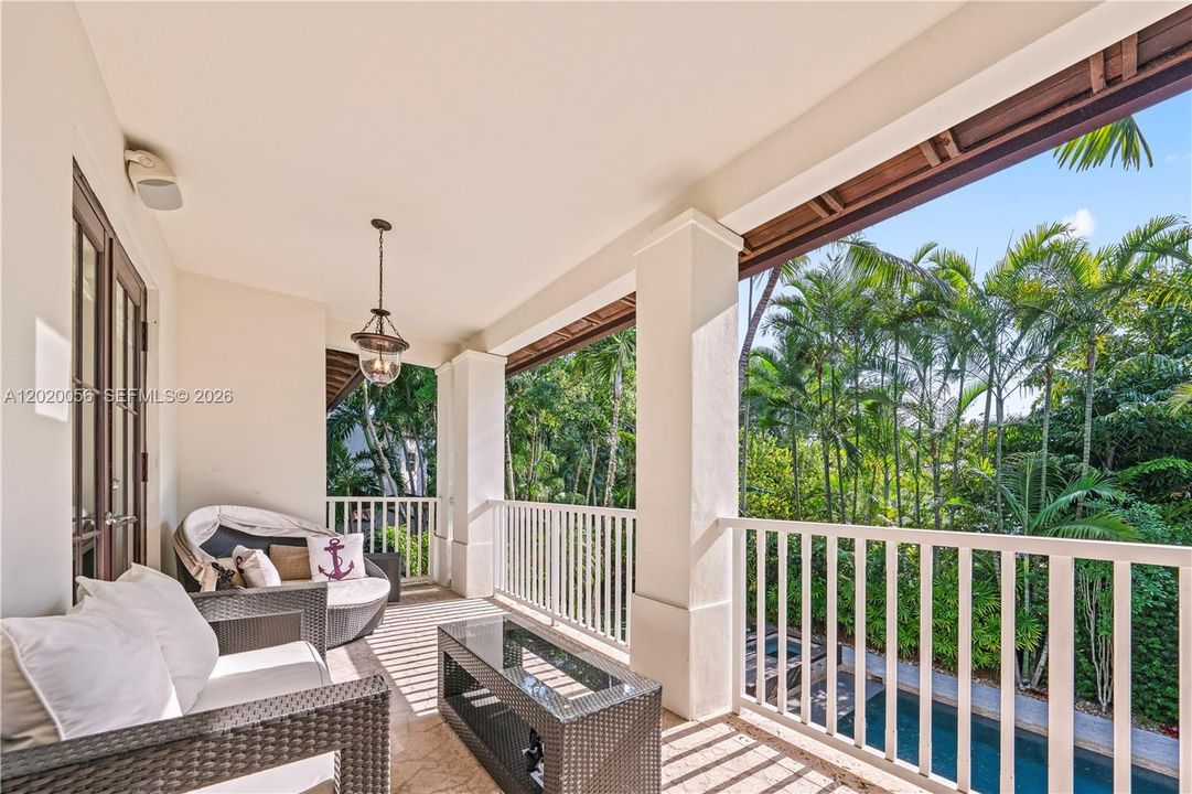 For Sale: $10,995,000 (6 beds, 6 baths, 5825 Square Feet)