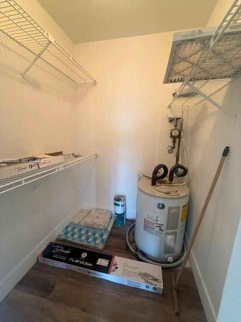 Activo con contrato: $1,900 (1 camas, 1 baños, 710 Pies cuadrados)
