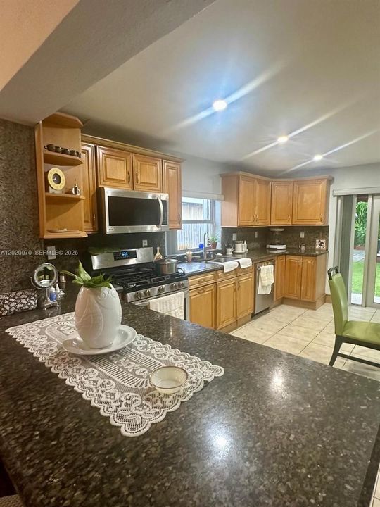 For Sale: $650,000 (4 beds, 2 baths, 1921 Square Feet)