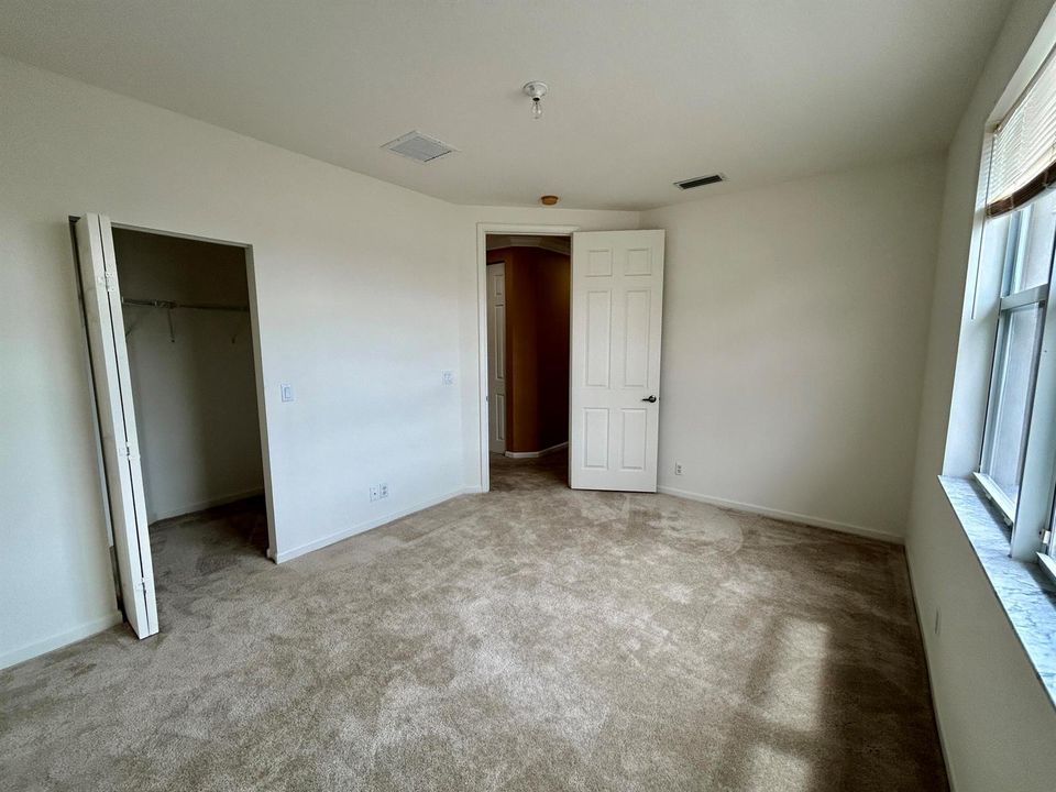 upstairs bedroom 2