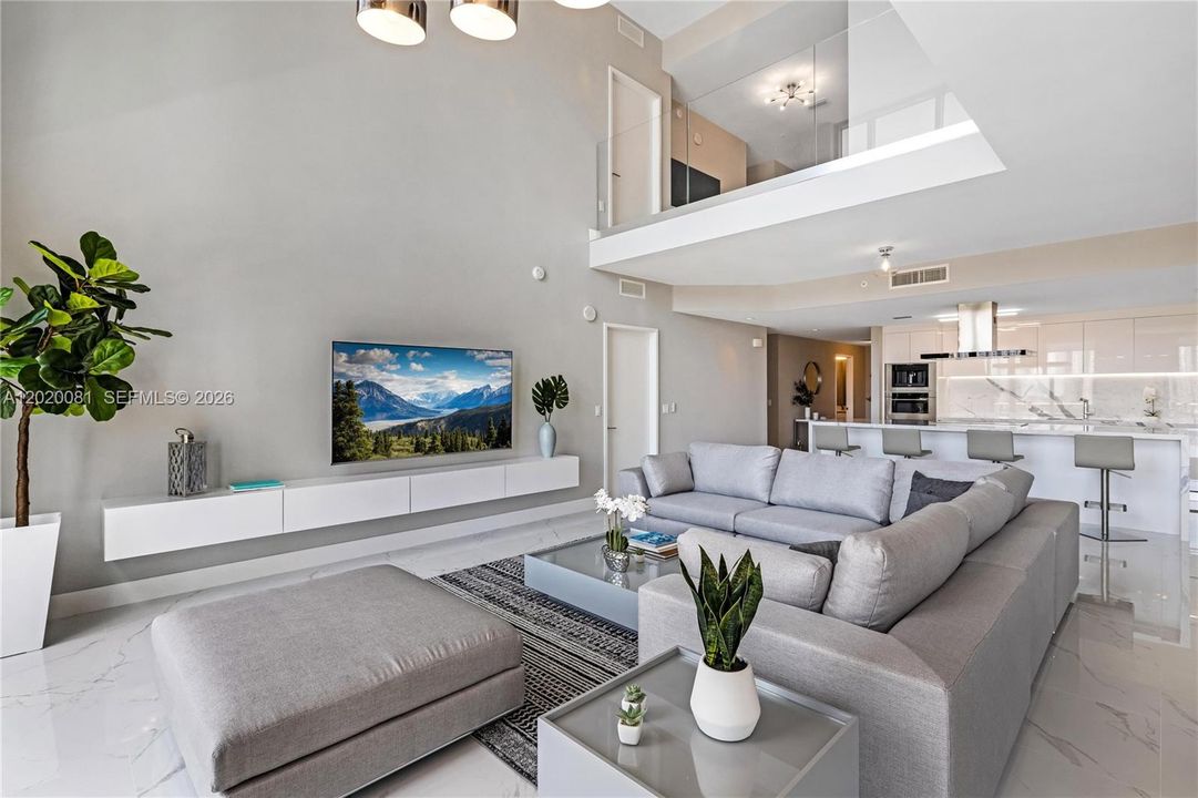For Sale: $2,950,000 (3 beds, 4 baths, 2726 Square Feet)