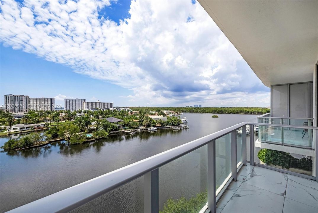 For Sale: $2,950,000 (3 beds, 4 baths, 2726 Square Feet)