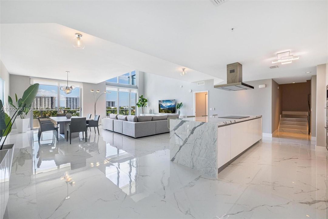 For Sale: $2,950,000 (3 beds, 4 baths, 2726 Square Feet)