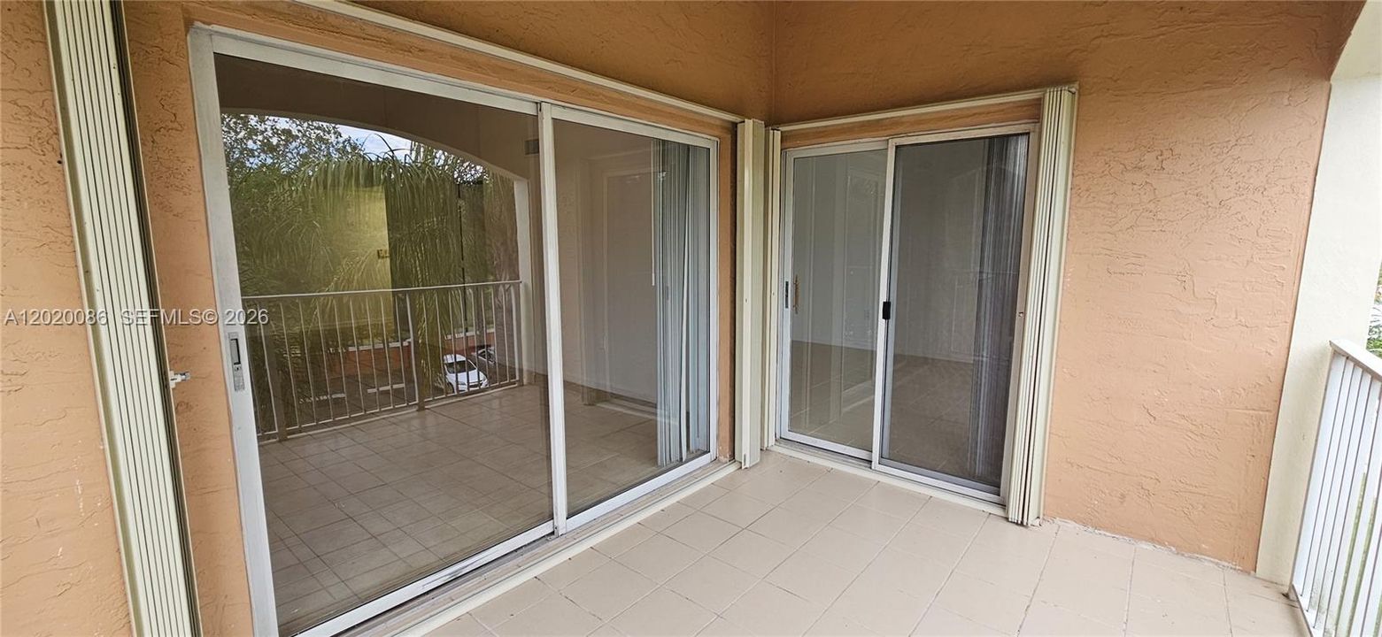 Active With Contract: $2,395 (3 beds, 2 baths, 1258 Square Feet)