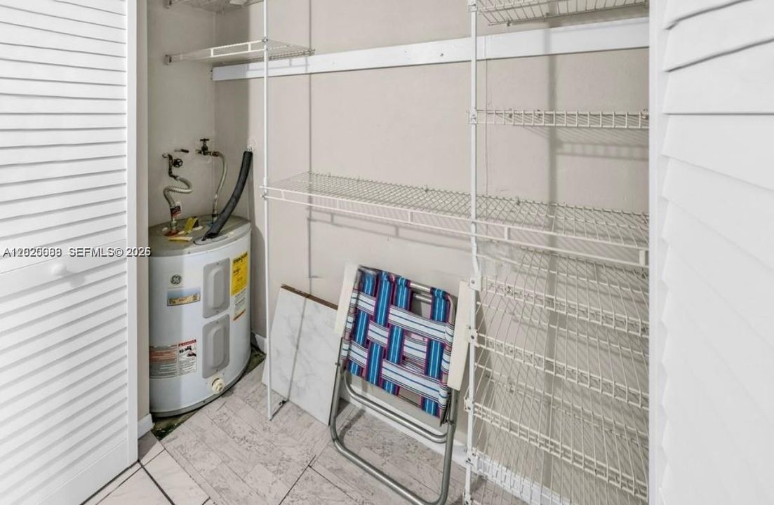 В аренду: $1,250 (0 спален, 1 ванн, 410 Квадратных фут)