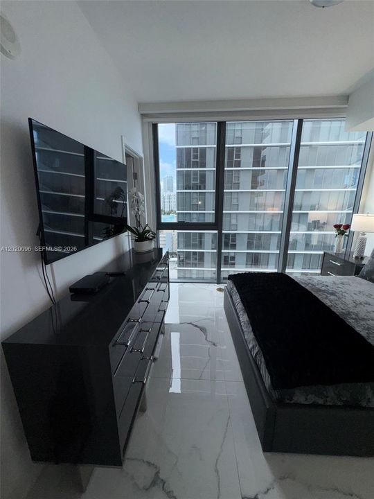 En Renta: $24,000 (3 camas, 4 baños, 2322 Pies cuadrados)