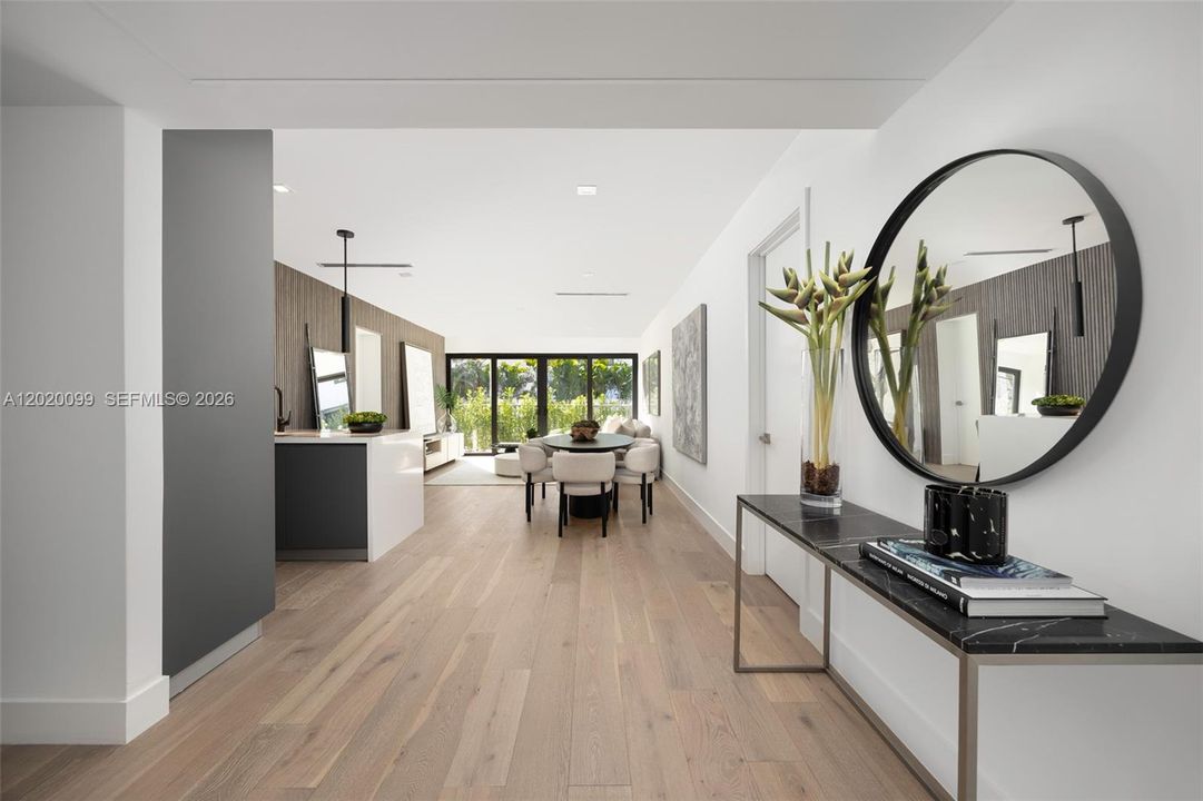 En Venta: $1,690,000 (3 camas, 3 baños, 1550 Pies cuadrados)