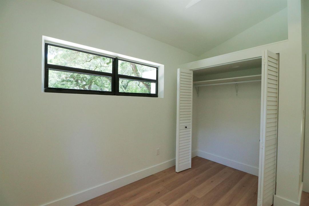 2101 Riverland-25