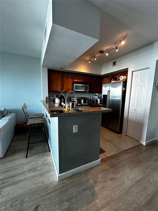En Venta: $489,000 (2 camas, 2 baños, 846 Pies cuadrados)