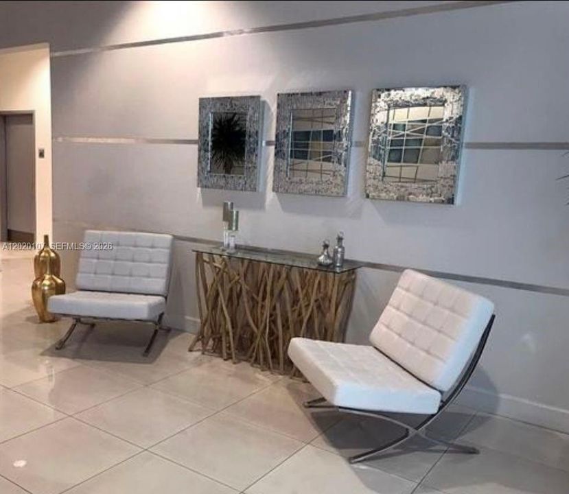 En Venta: $489,000 (2 camas, 2 baños, 846 Pies cuadrados)