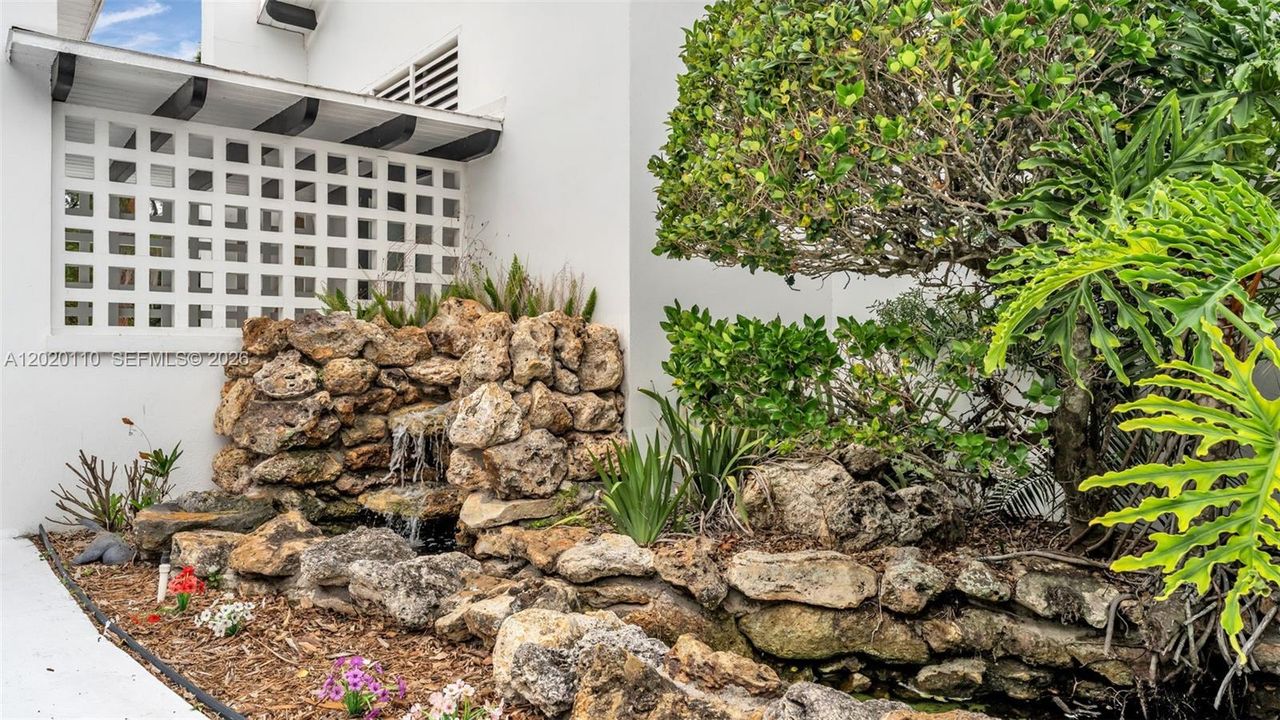 For Sale: $760,000 (4 beds, 2 baths, 3502 Square Feet)