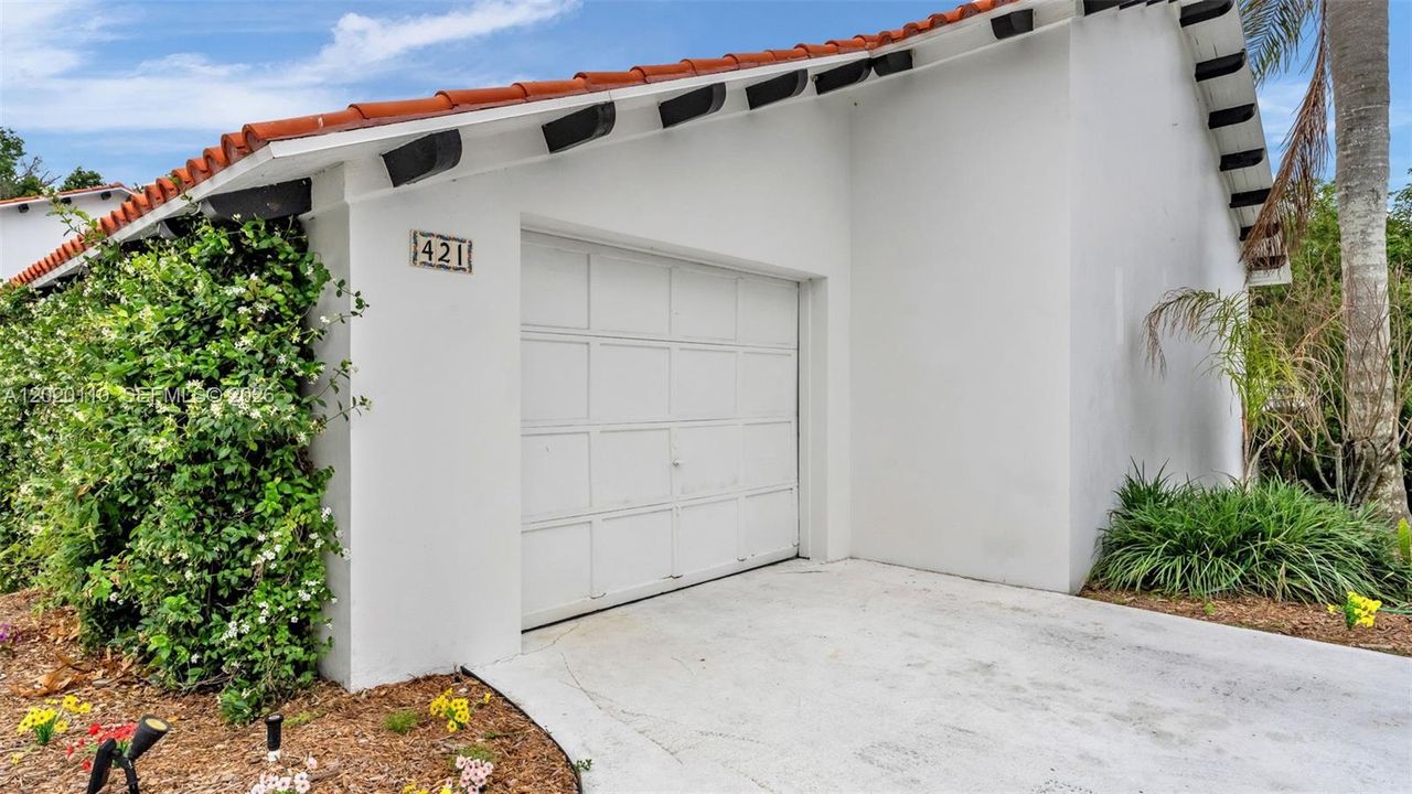 For Sale: $760,000 (4 beds, 2 baths, 3502 Square Feet)