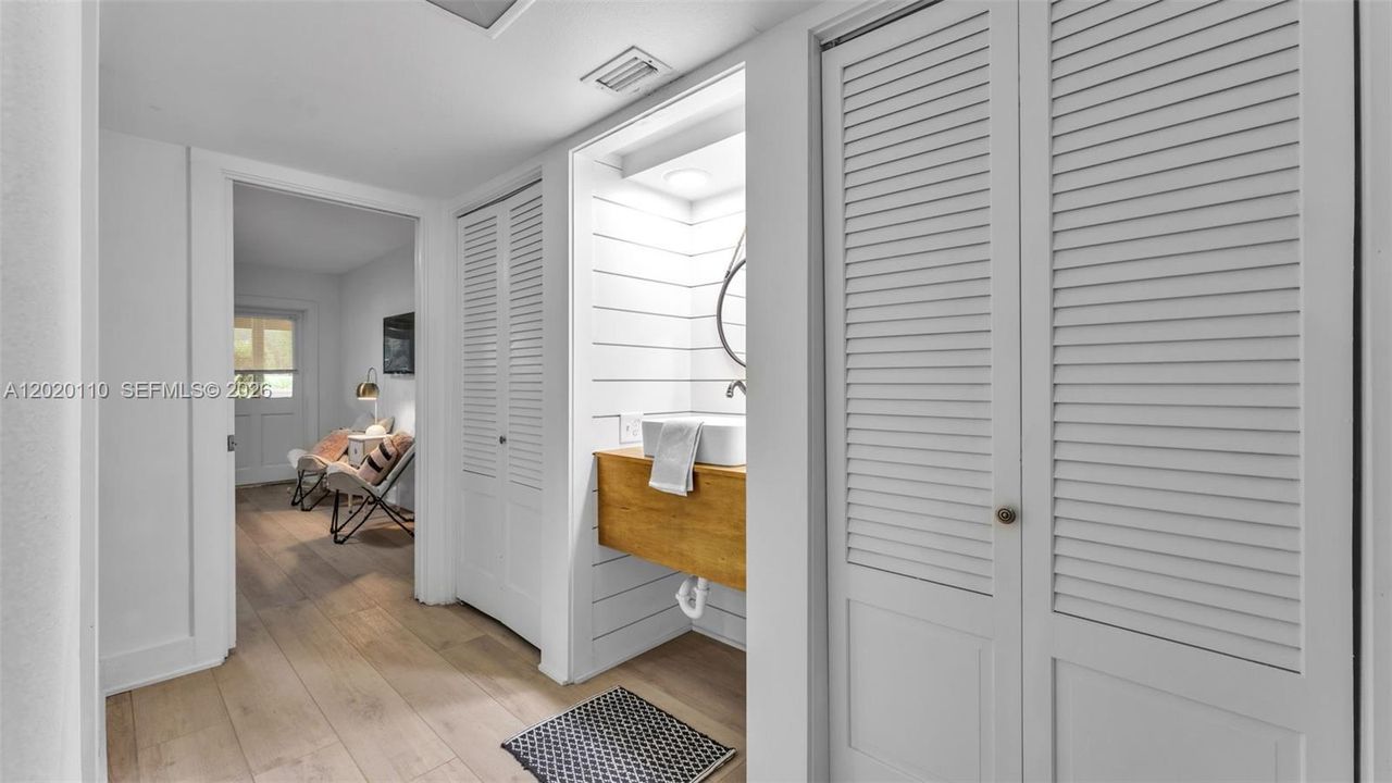 For Sale: $760,000 (4 beds, 2 baths, 3502 Square Feet)