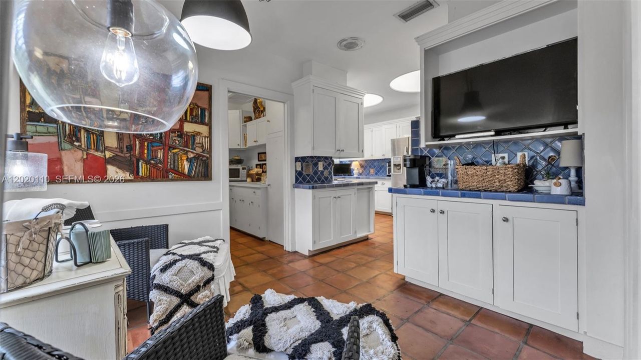For Sale: $760,000 (4 beds, 2 baths, 3502 Square Feet)
