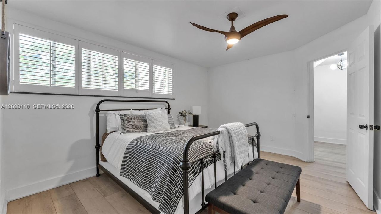 For Sale: $760,000 (4 beds, 2 baths, 3502 Square Feet)
