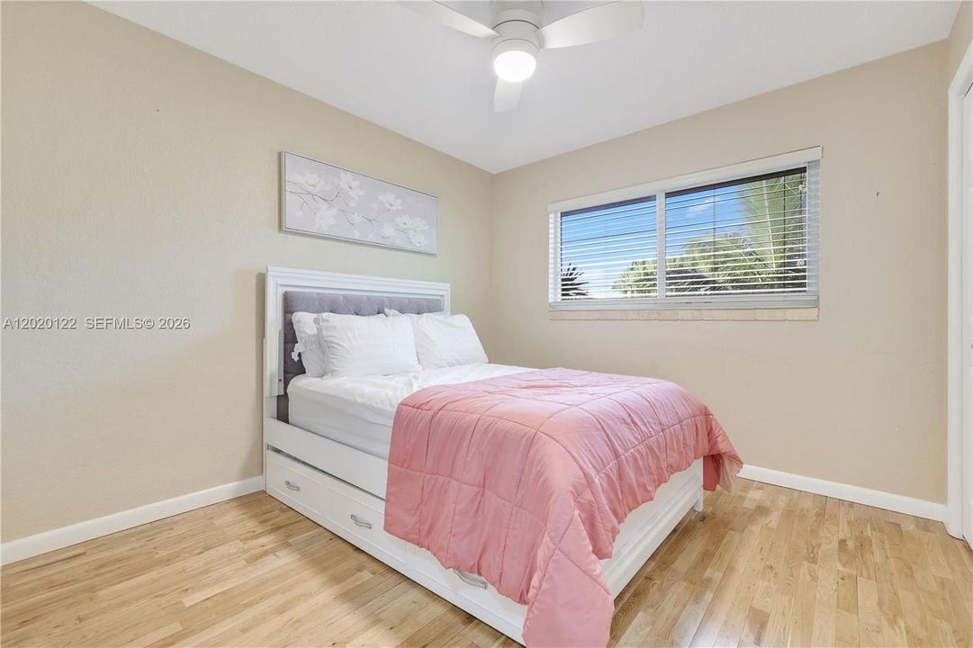 For Rent: $6,500 (3 beds, 2 baths, 1248 Square Feet)