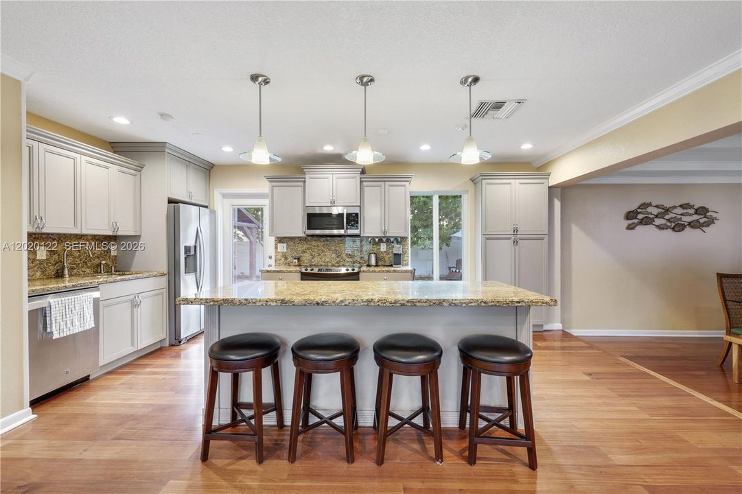 For Rent: $6,500 (3 beds, 2 baths, 1248 Square Feet)