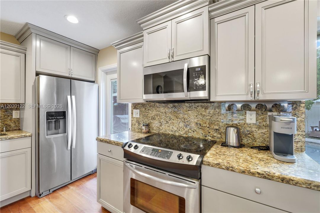 For Rent: $6,500 (3 beds, 2 baths, 1248 Square Feet)