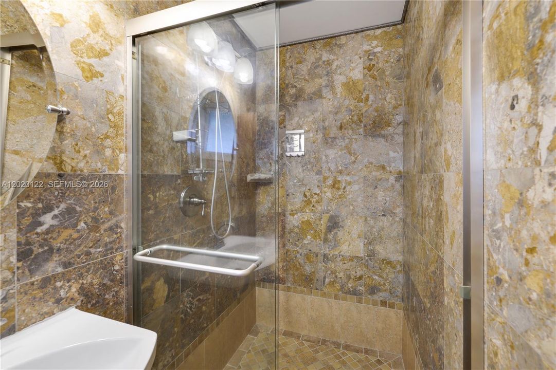 For Rent: $6,500 (3 beds, 2 baths, 1248 Square Feet)