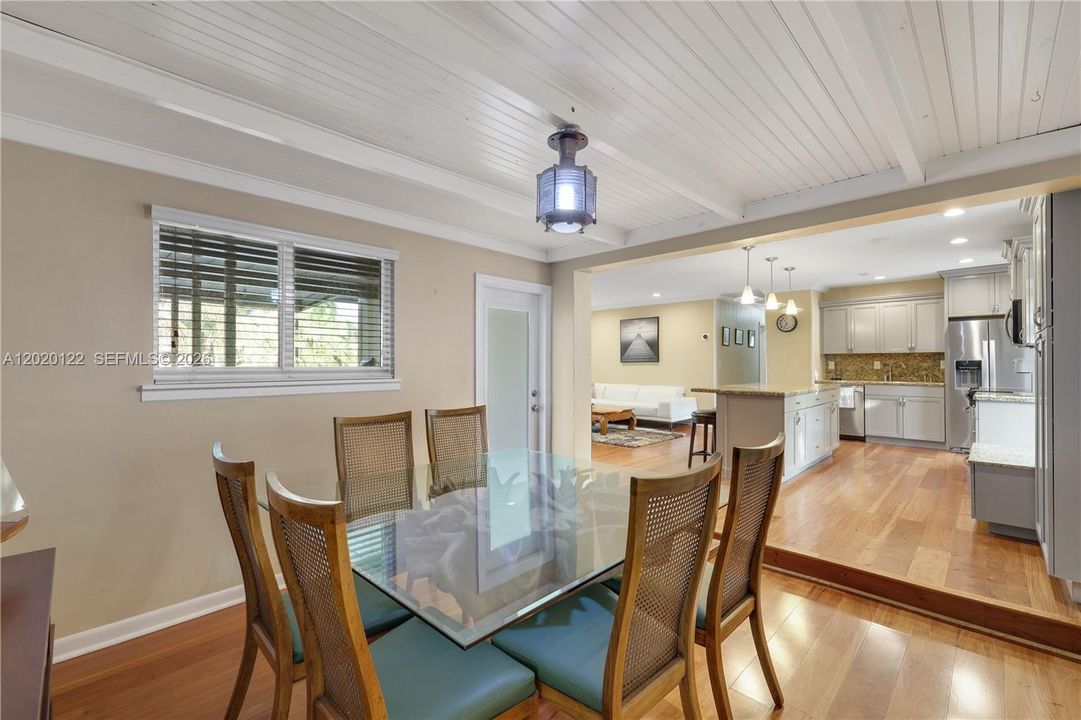 For Rent: $6,500 (3 beds, 2 baths, 1248 Square Feet)