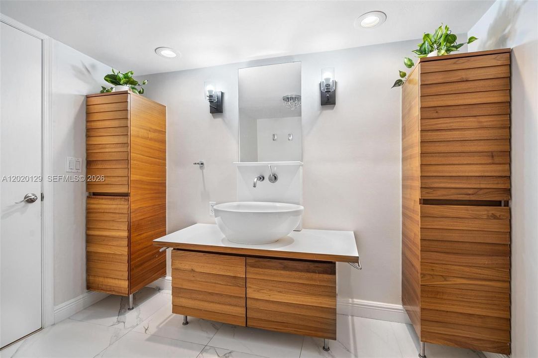 En Renta: $7,000 (3 camas, 2 baños, 2012 Pies cuadrados)
