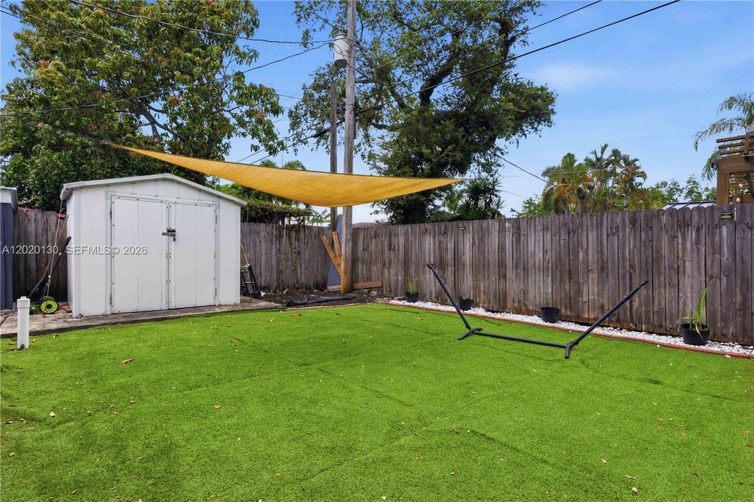Active With Contract: $499,900 (3 beds, 2 baths, 1403 Square Feet)
