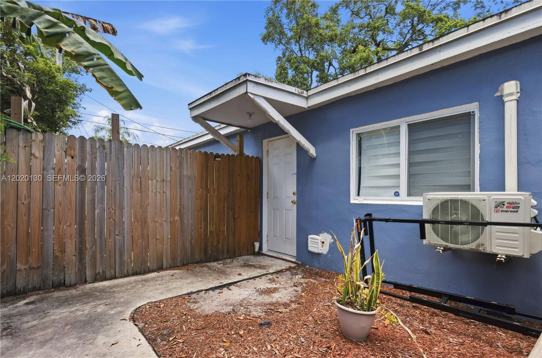 Active With Contract: $499,900 (3 beds, 2 baths, 1403 Square Feet)