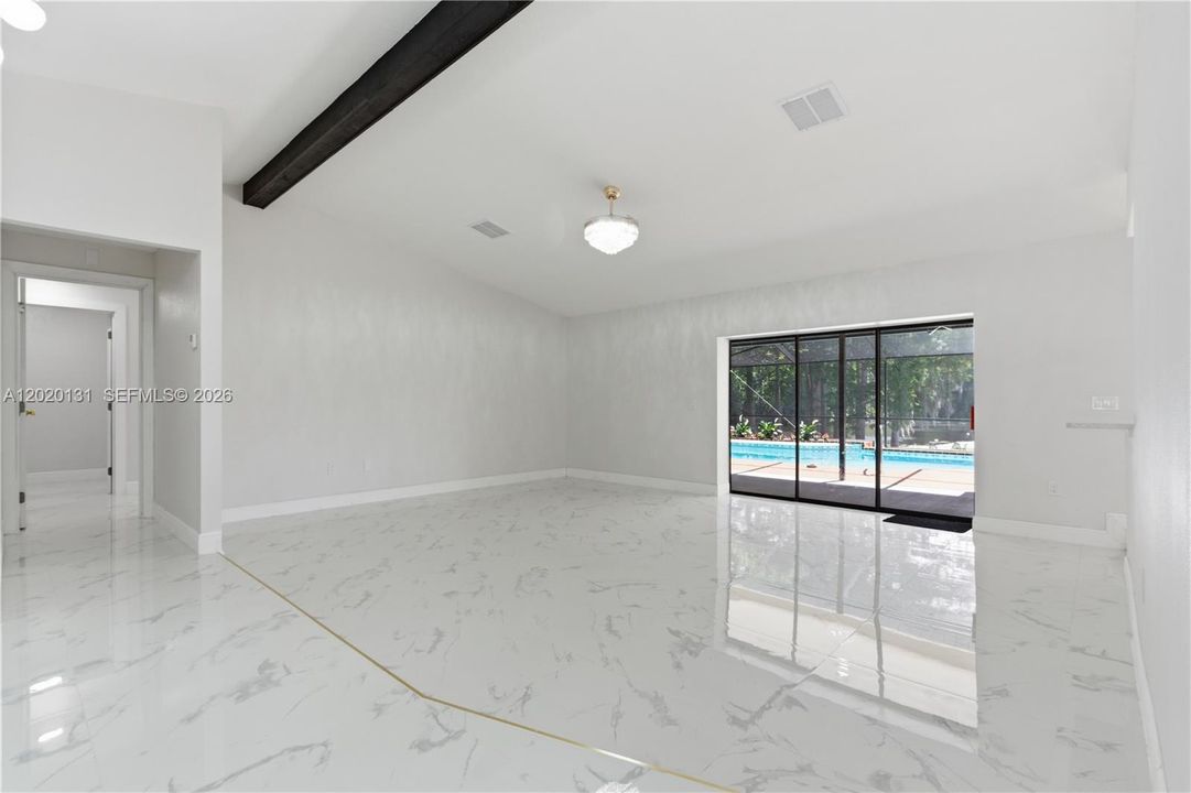На продажу: $499,999 (3 спален, 2 ванн, 2012 Квадратных фут)