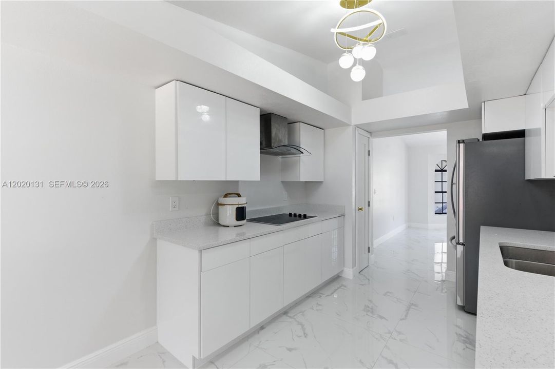 На продажу: $499,999 (3 спален, 2 ванн, 2012 Квадратных фут)