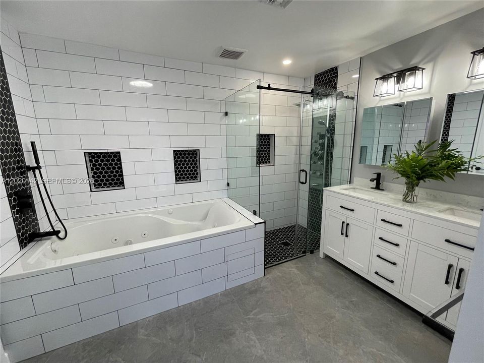 For Sale: $1,890,000 (5 beds, 3 baths, 2611 Square Feet)