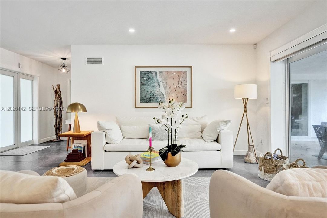 For Sale: $1,890,000 (5 beds, 3 baths, 2611 Square Feet)