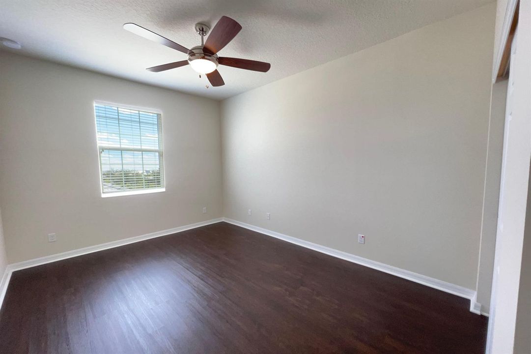 Bedroom 2 - 1342 Turnbridge S