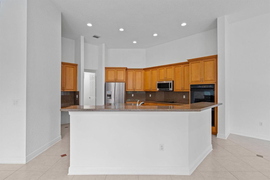 21-web-or-mls-A7406098