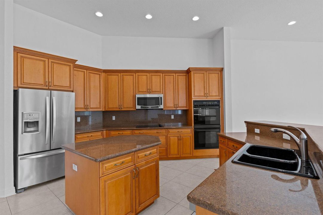 22-web-or-mls-A7406101