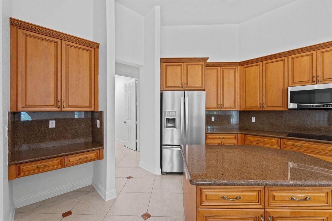 27-web-or-mls-A7406116
