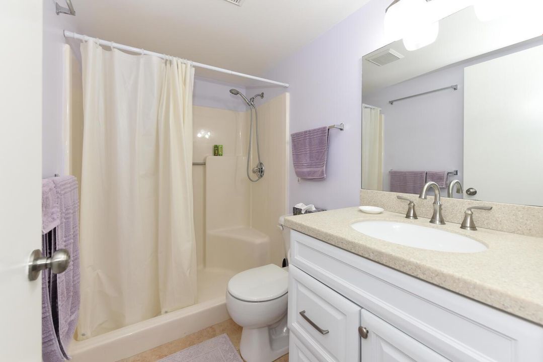 390 SW South River Dr Apt 202-large-043-