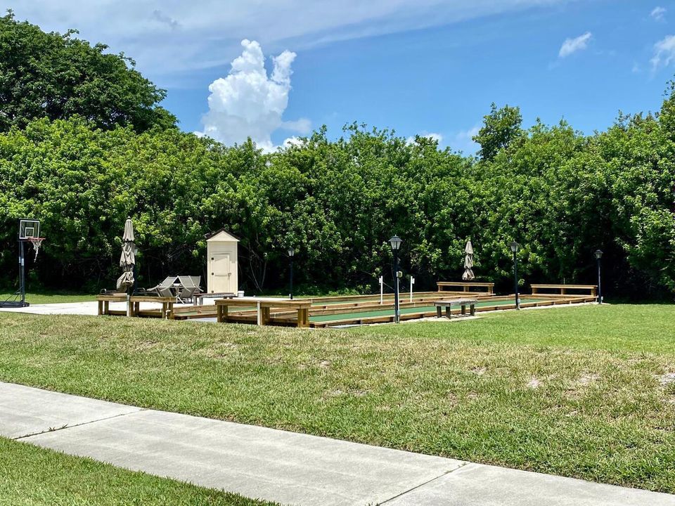 390 SW South River Dr Apt 202-large-002-