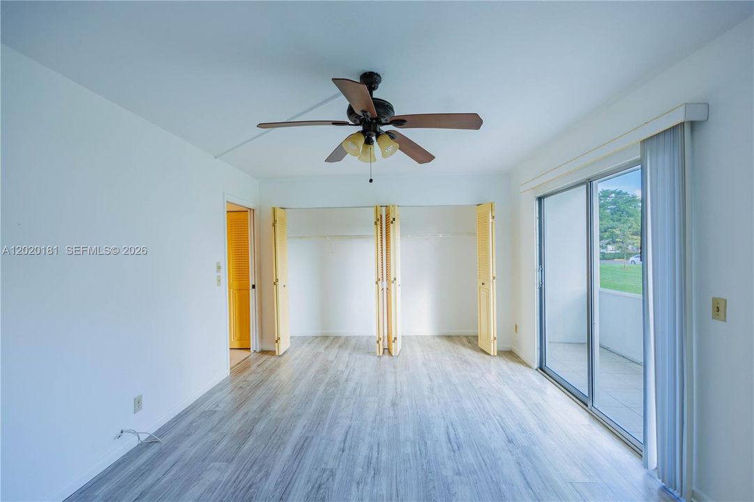 For Sale: $94,900 (1 beds, 1 baths, 720 Square Feet)