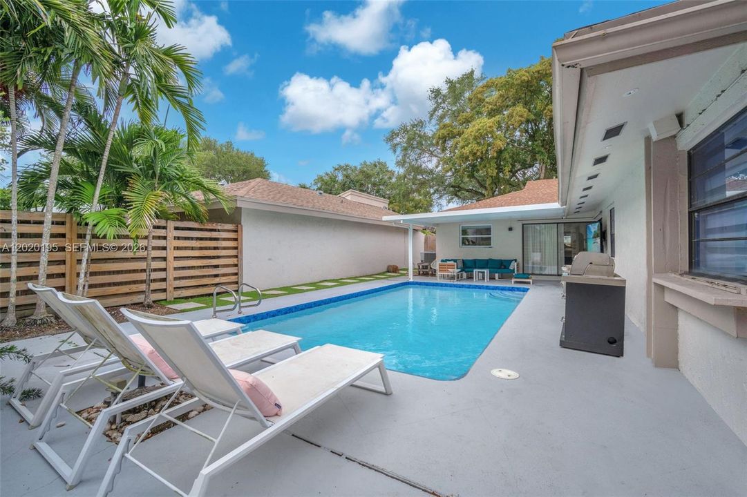 待售: $839,000 (3 贝兹, 2 浴室, 2043 平方英尺)