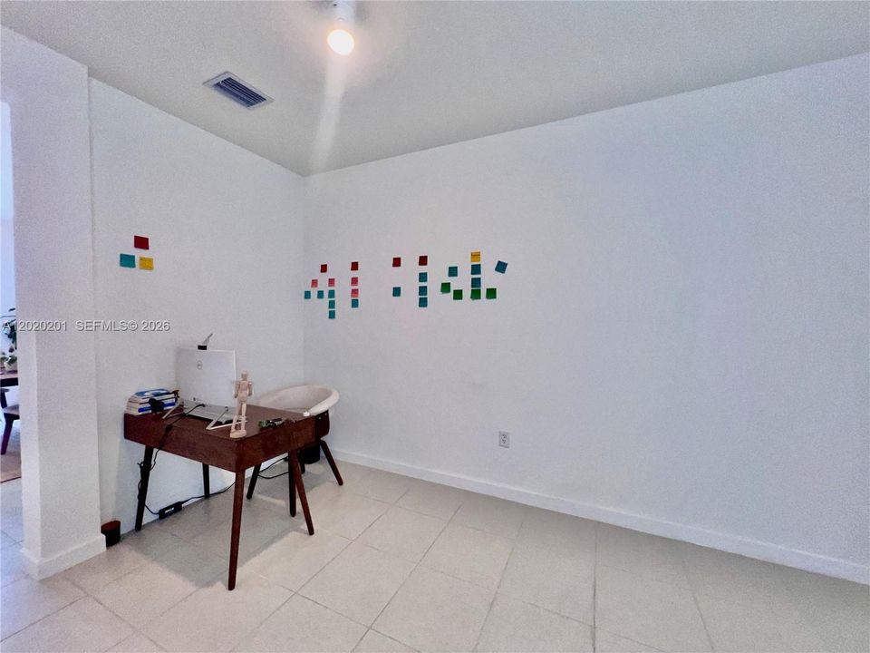 For Rent: $3,300 (3 beds, 2 baths, 1612 Square Feet)