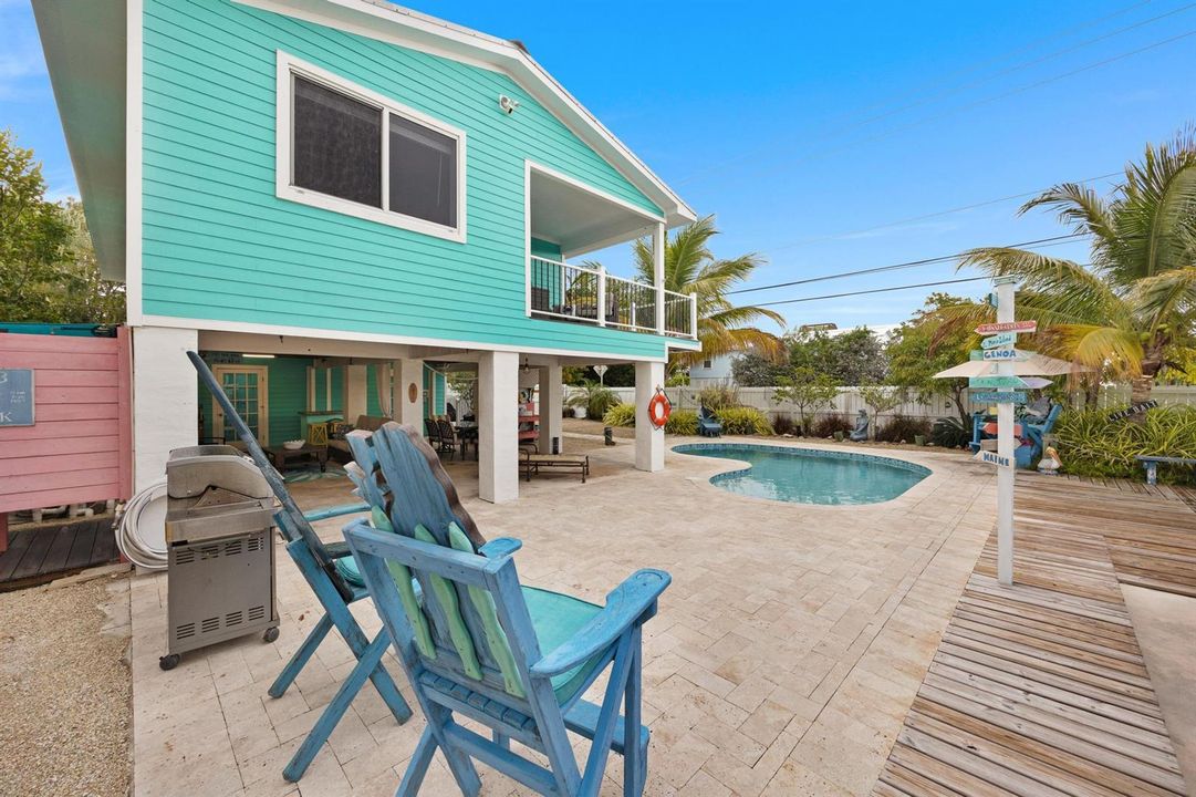 Travertine Deck & Pool