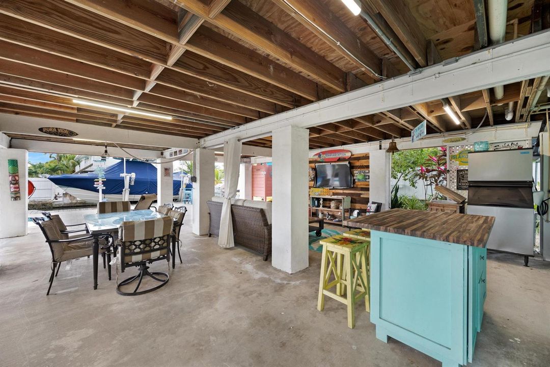 Extra entertaining space