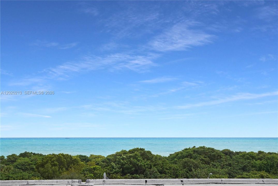 Active With Contract: $2,900 (2 beds, 2 baths, 1115 Square Feet)