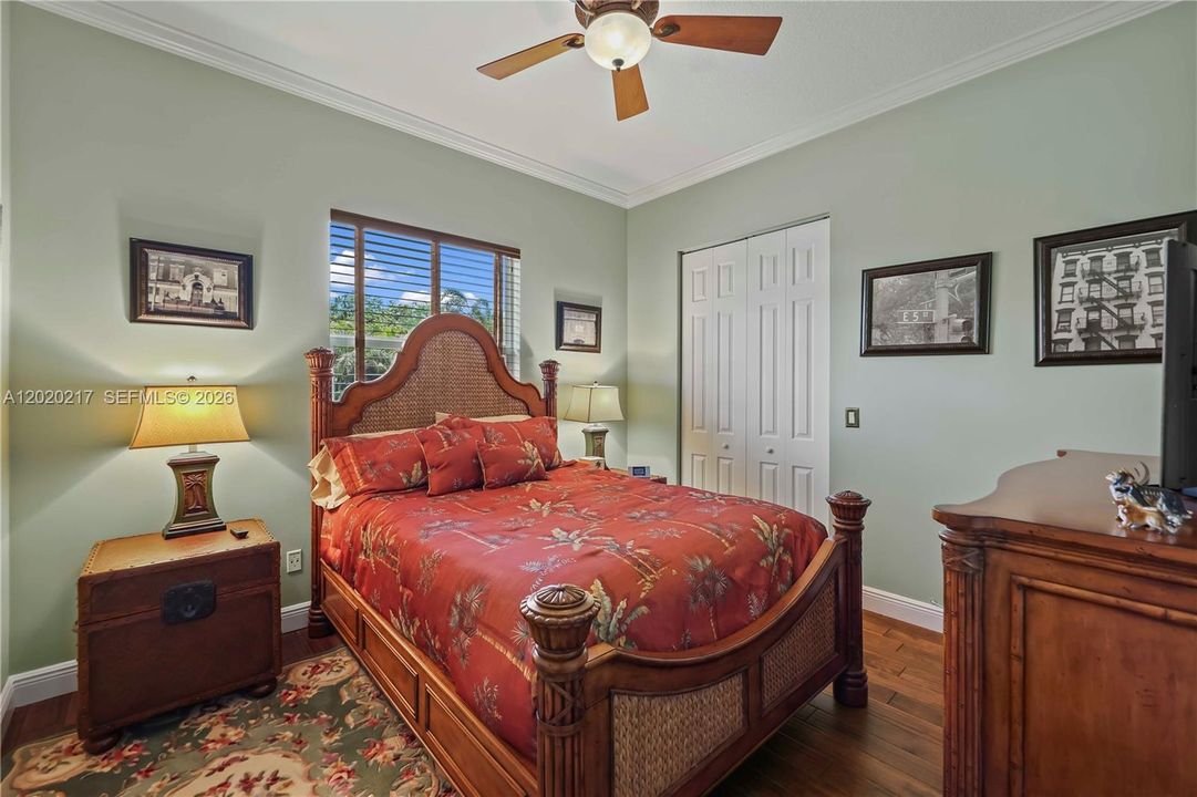For Sale: $2,995,000 (5 beds, 4 baths, 4592 Square Feet)