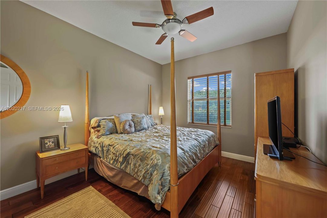 For Sale: $2,995,000 (5 beds, 4 baths, 4592 Square Feet)