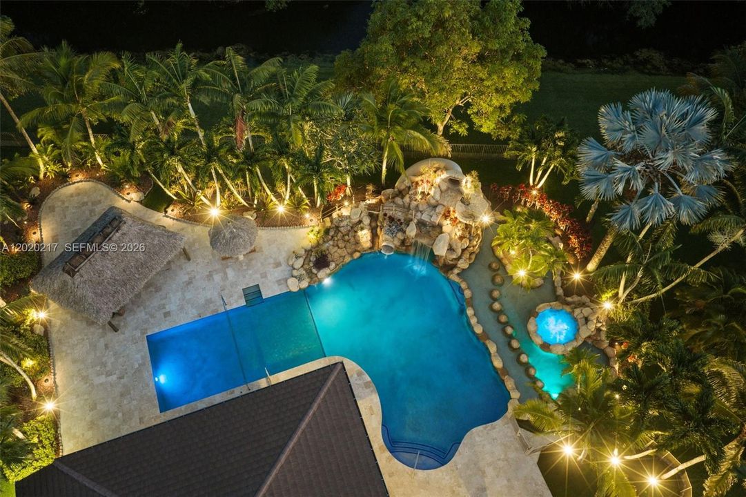 For Sale: $2,995,000 (5 beds, 4 baths, 4592 Square Feet)