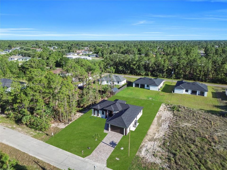En Venta: $389,900 (4 camas, 3 baños, 1778 Pies cuadrados)