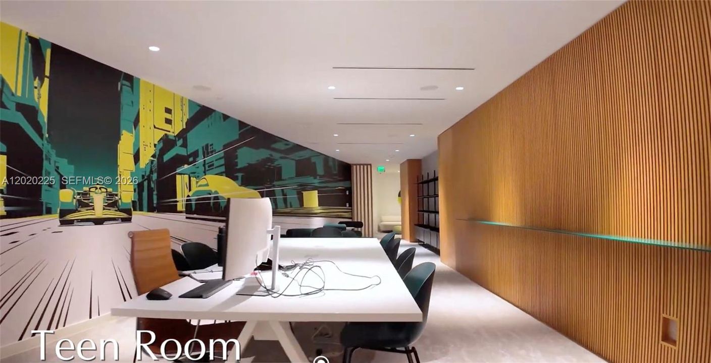 В аренду: $14,950 (2 спален, 3 ванн, 1552 Квадратных фут)