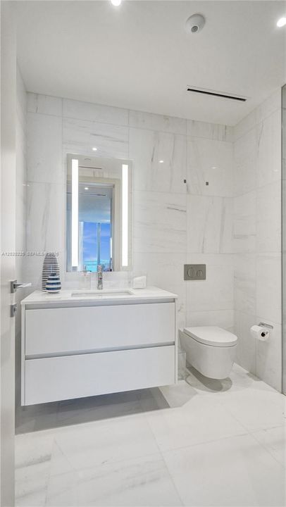 В аренду: $14,950 (2 спален, 3 ванн, 1552 Квадратных фут)