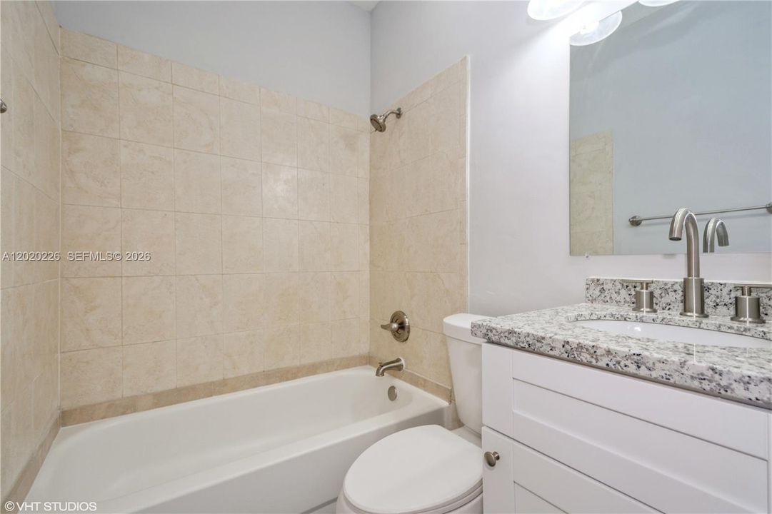 En Venta: $180,000 (3 camas, 2 baños, 1480 Pies cuadrados)